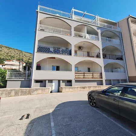 Apartman Lambrisa Trogir
