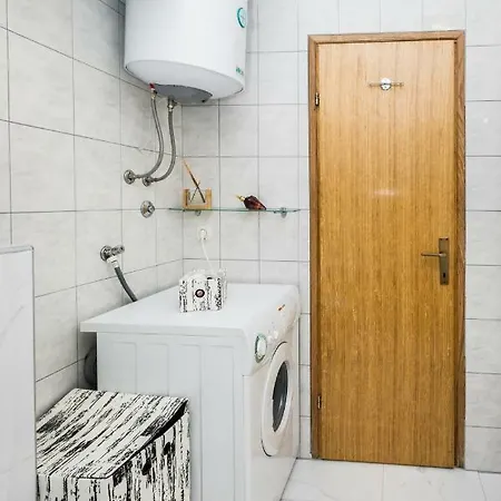 Lambrisa Трогір