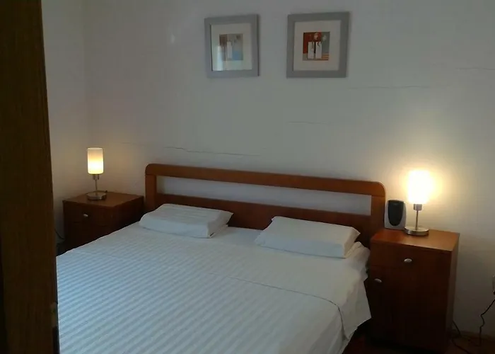 Appartement Lambrisa *